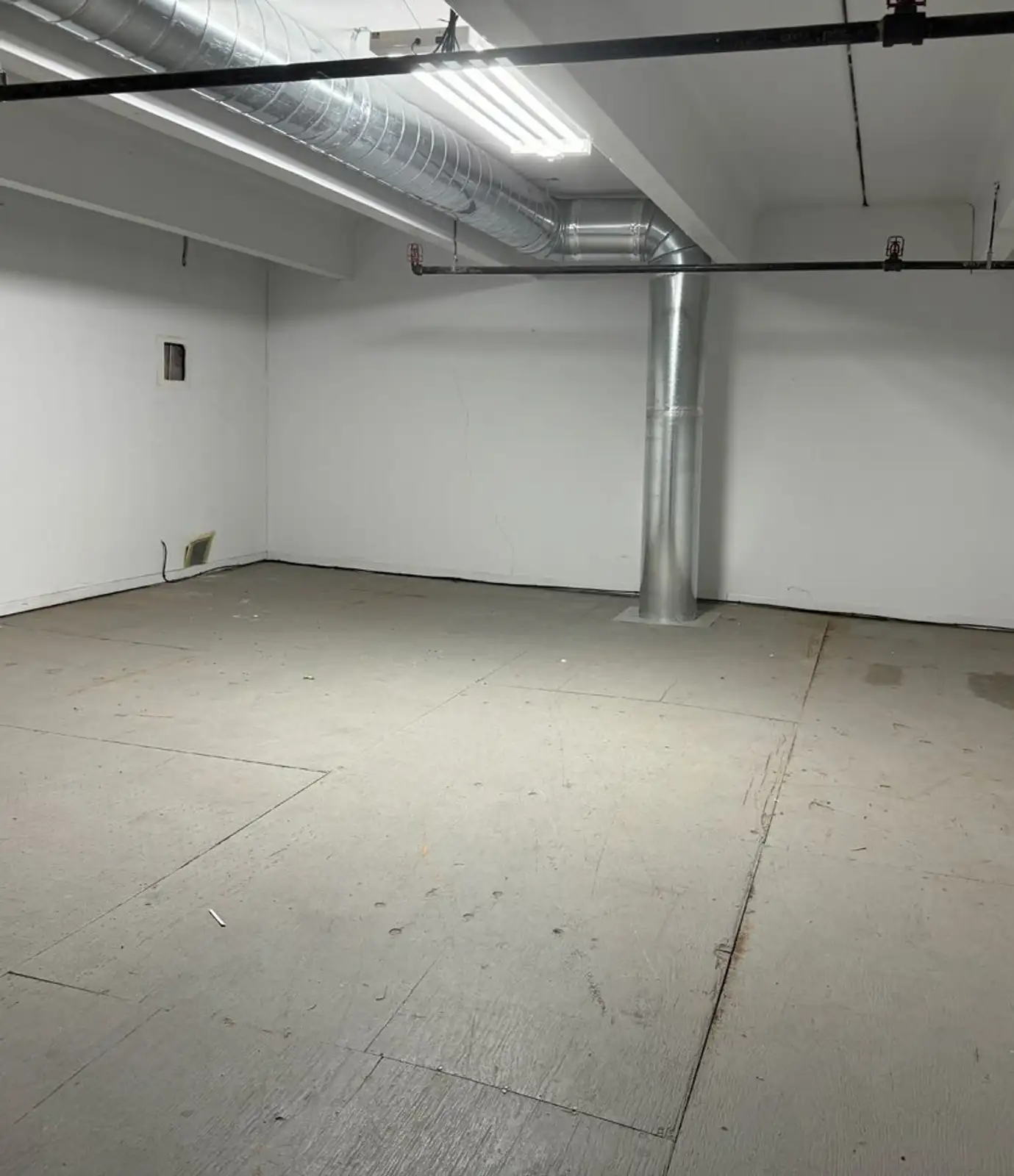 Large Warehouse with Office Space image 11