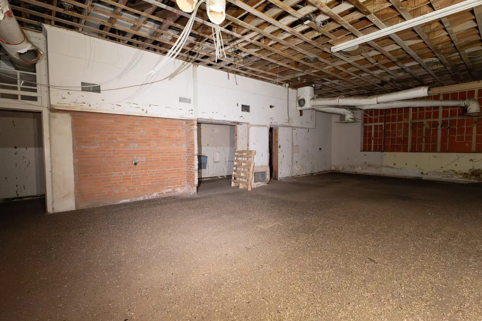 800 Pile St image 37