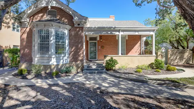 909 Copper Ave NW listing image