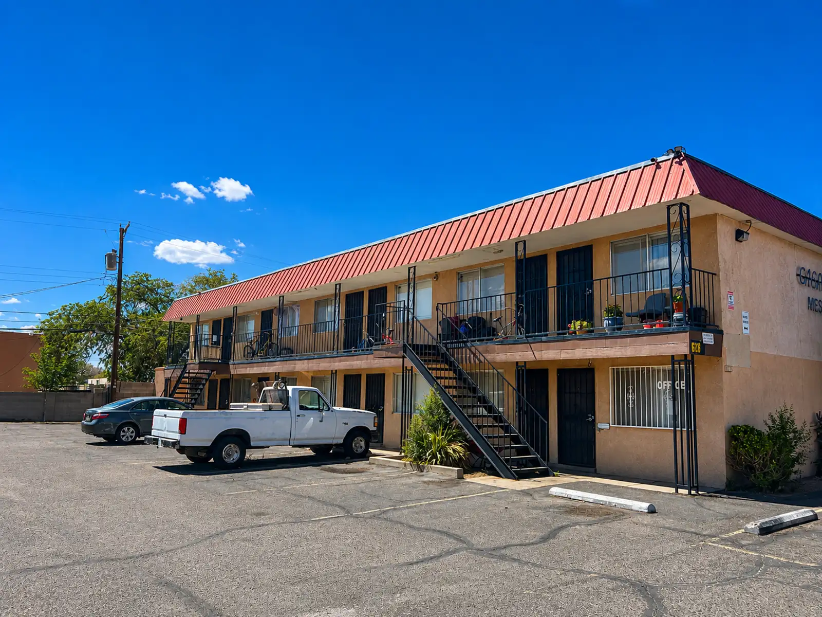 613 Mesilla St SE image 3