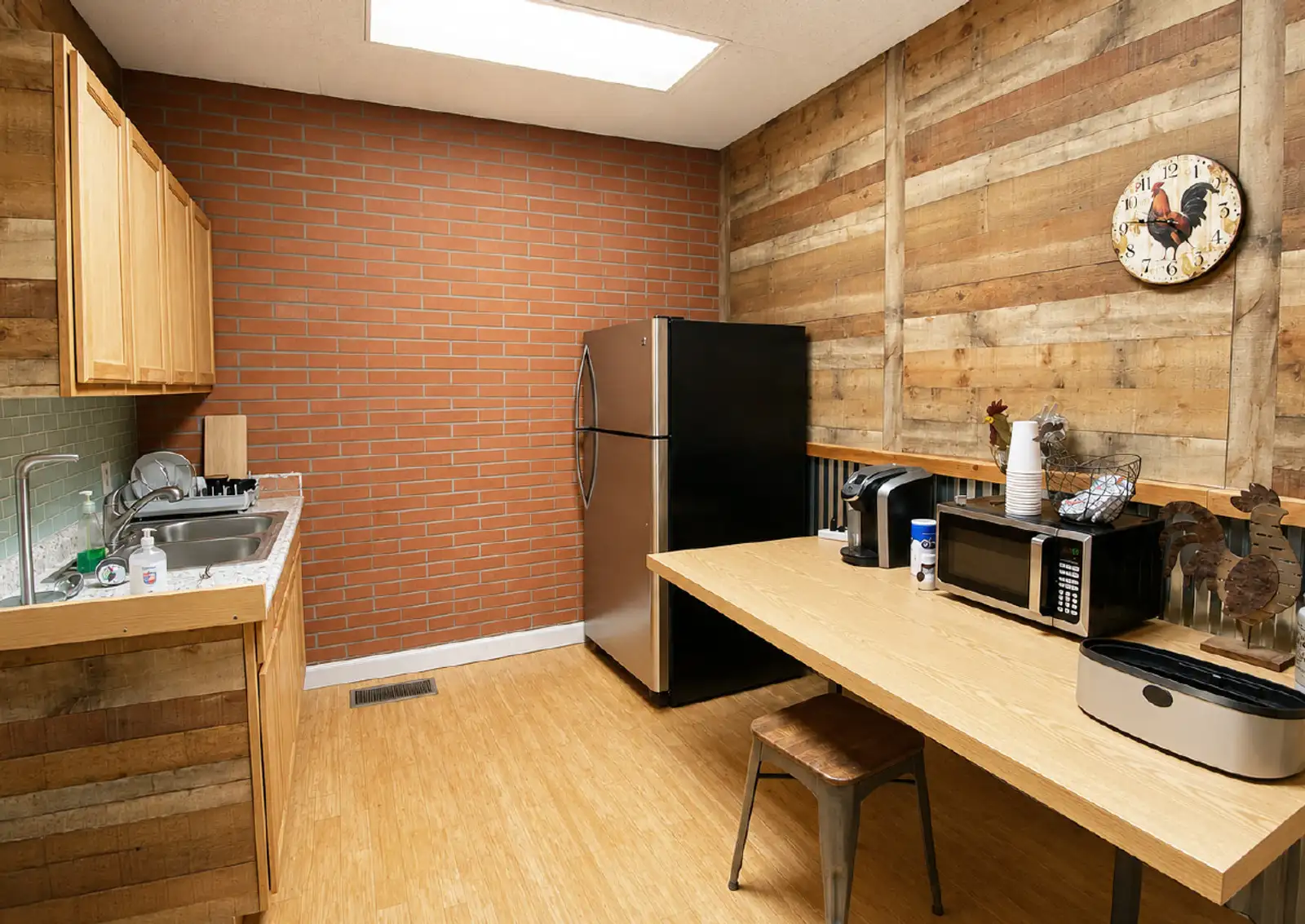 Prime Office Building image 7
