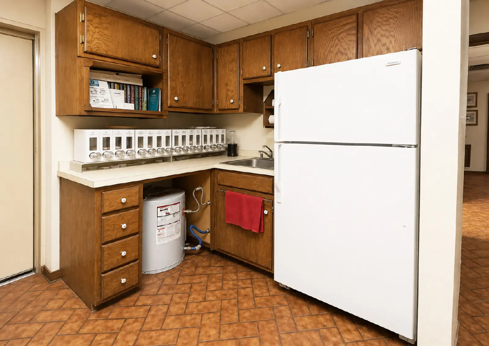 Solid Single-Tenant Investment image 8