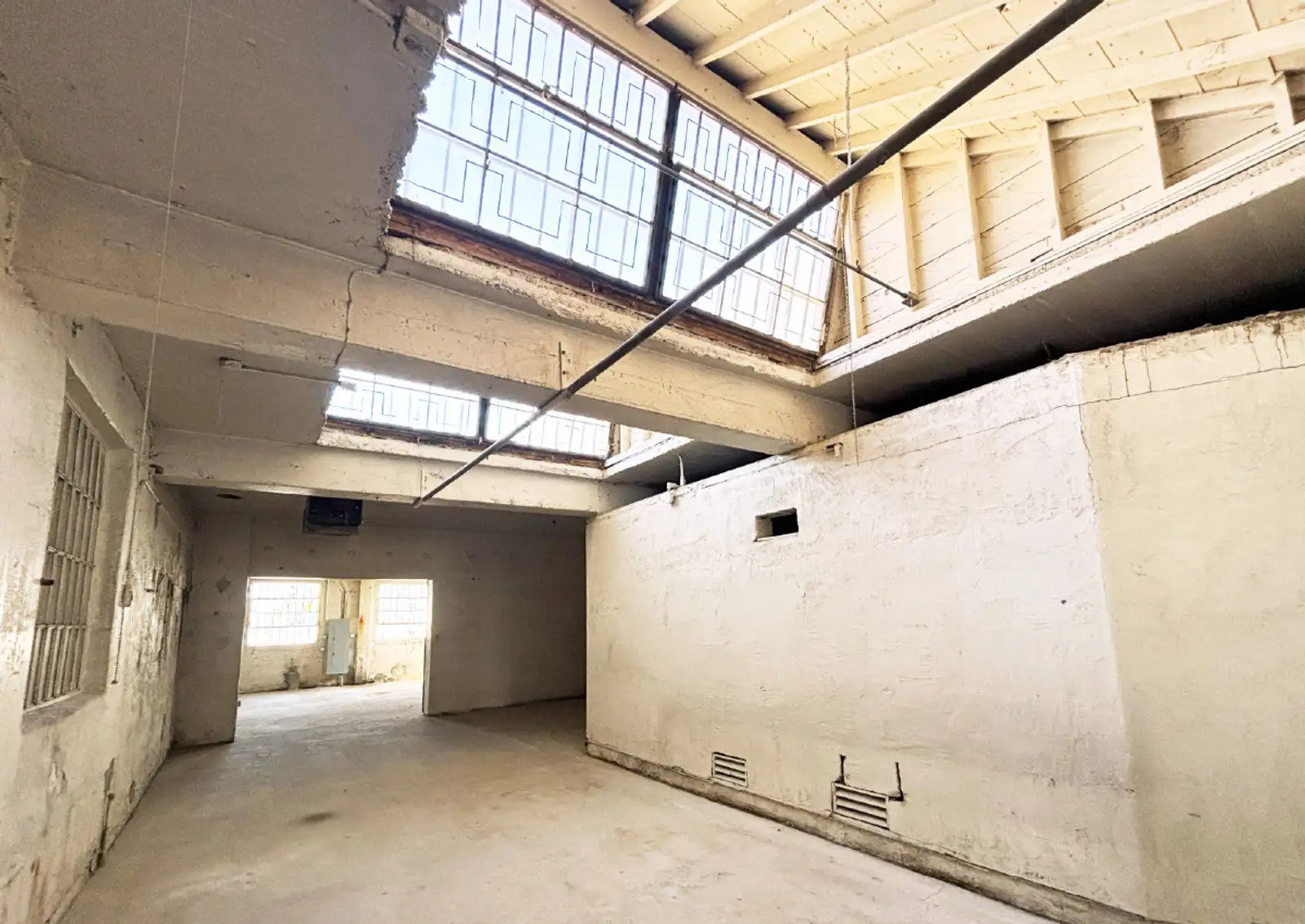 Historic Nob Hill Retail image 7