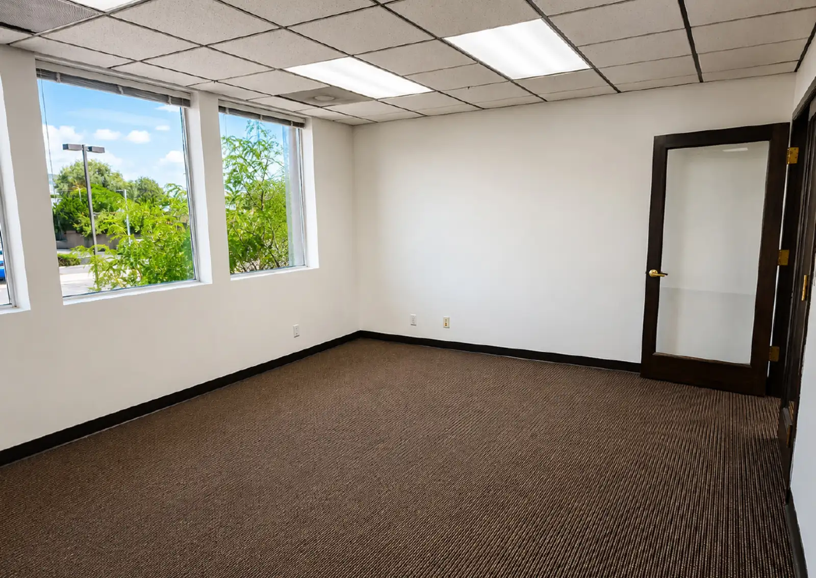 Far Northeast Heights Office Suites image 9