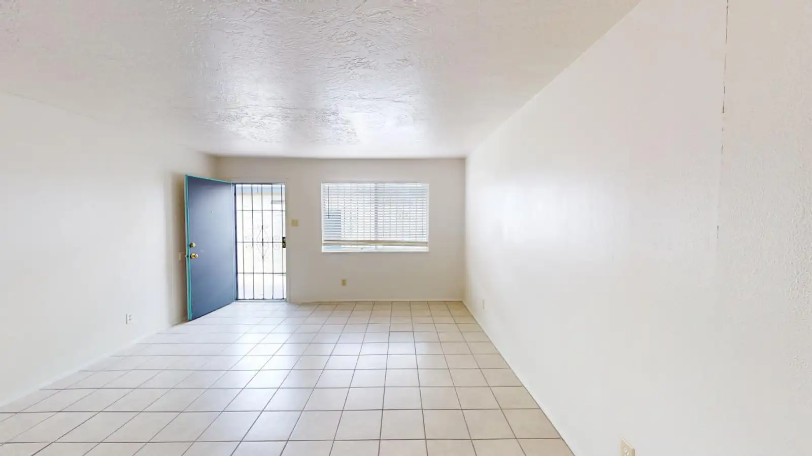3434 Thaxton SE image 11