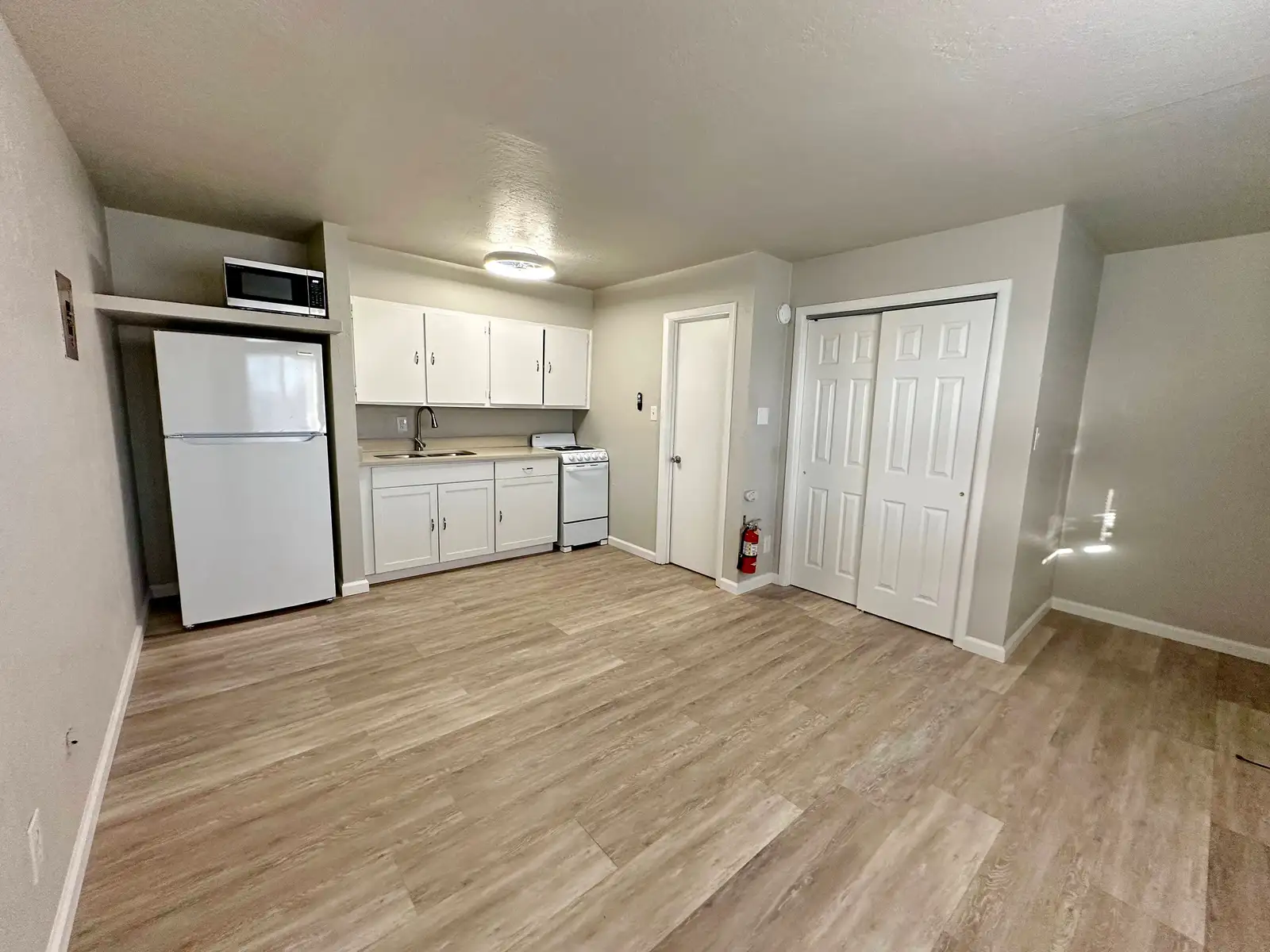 2104 Lead Ave SE image 4