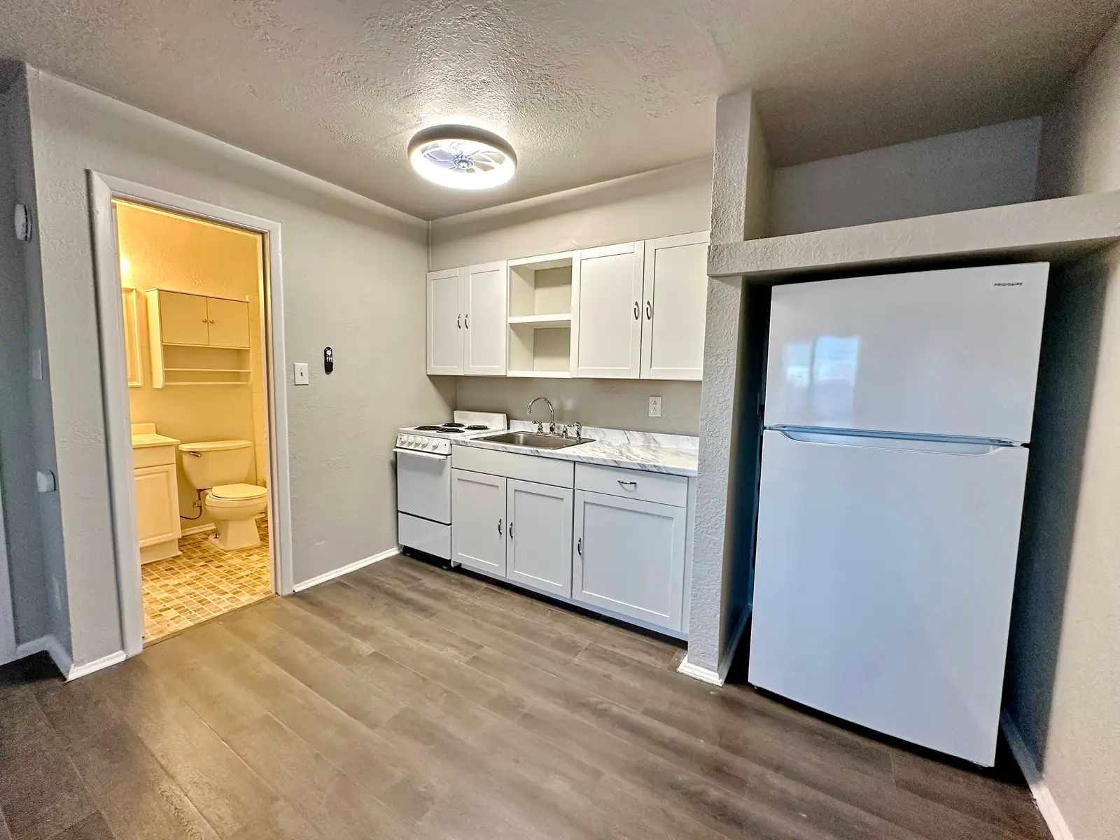2104 Lead Ave SE image 19