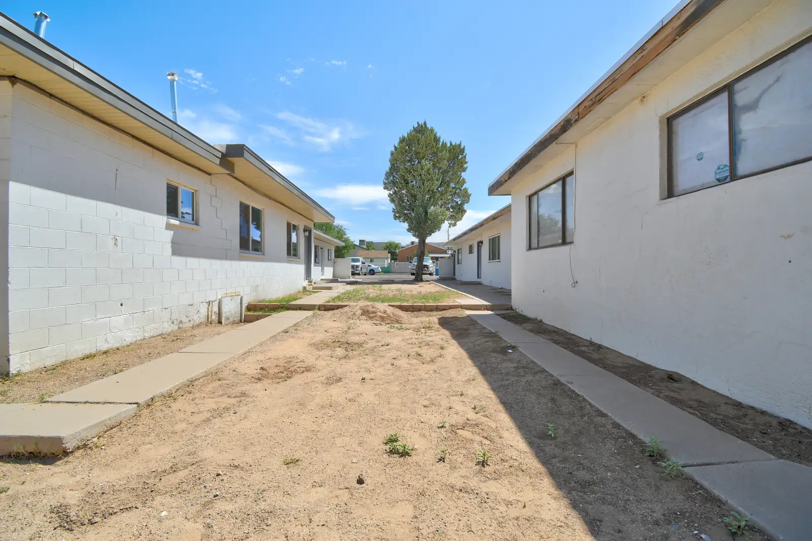 501-505 Mesilla St SE (6 units for sale) image 1