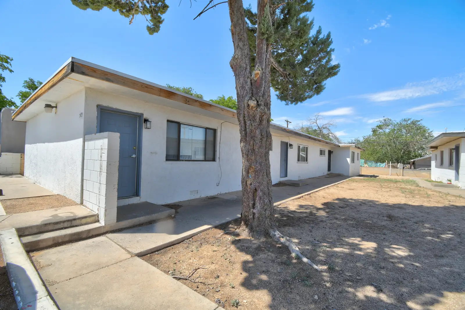 501-505 Mesilla St SE (6 units for sale) image 2