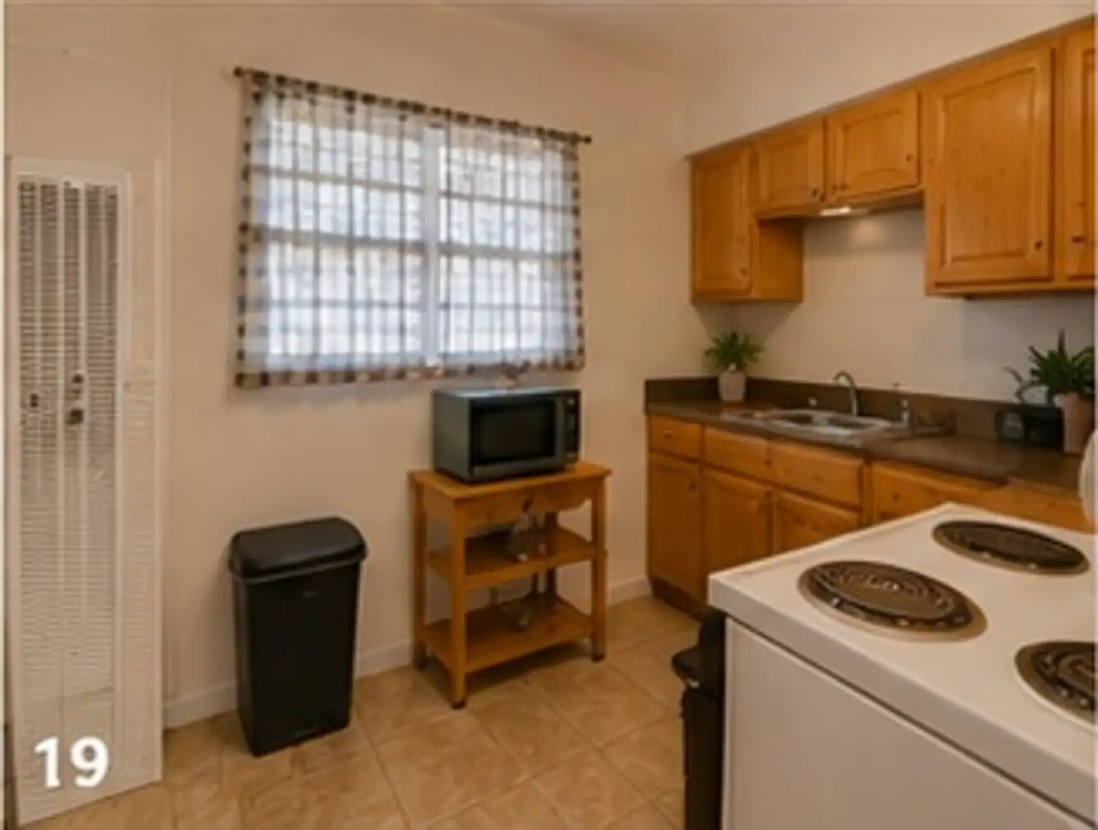 501-505 Mesilla St SE (6 units for sale) image 6