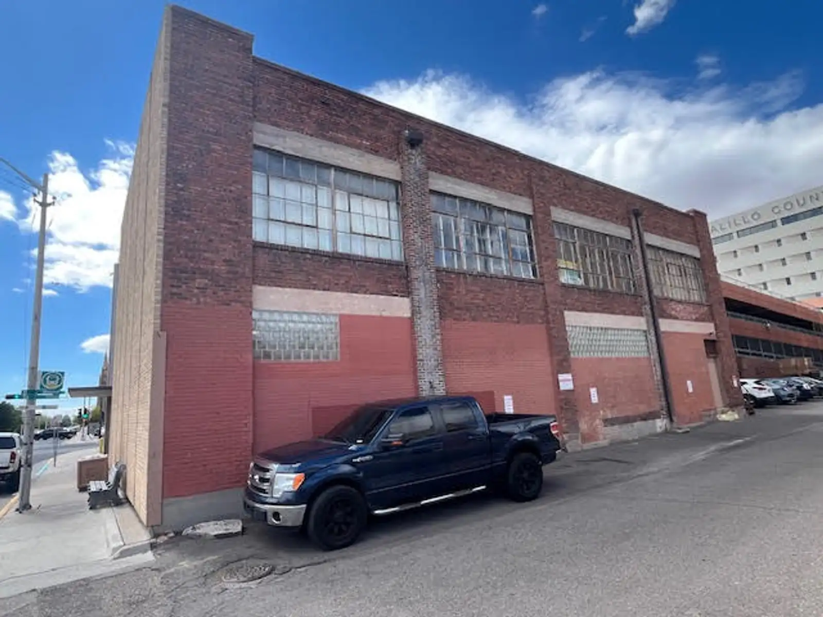 215 3rd St SW image 3