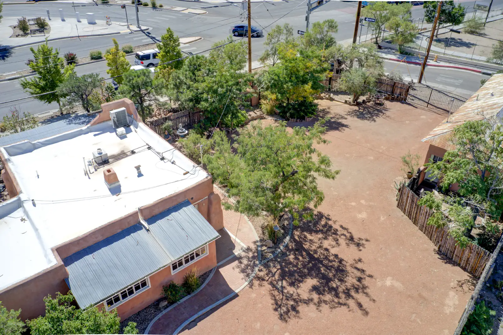 1913 Lomas Blvd NW image 7