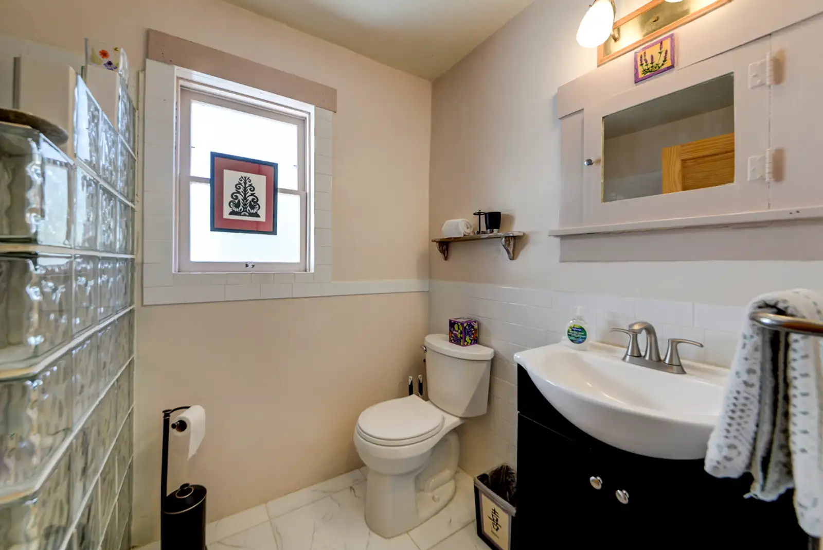 1913 Lomas Blvd NW image 45