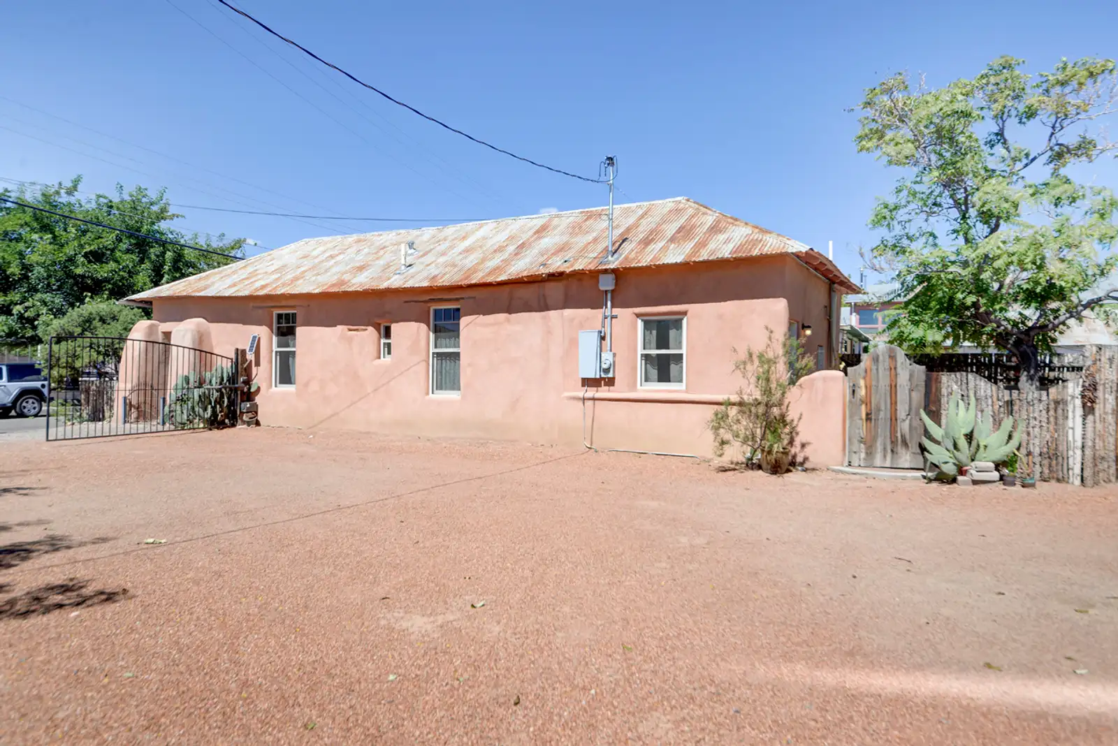 1913 Lomas Blvd NW image 3