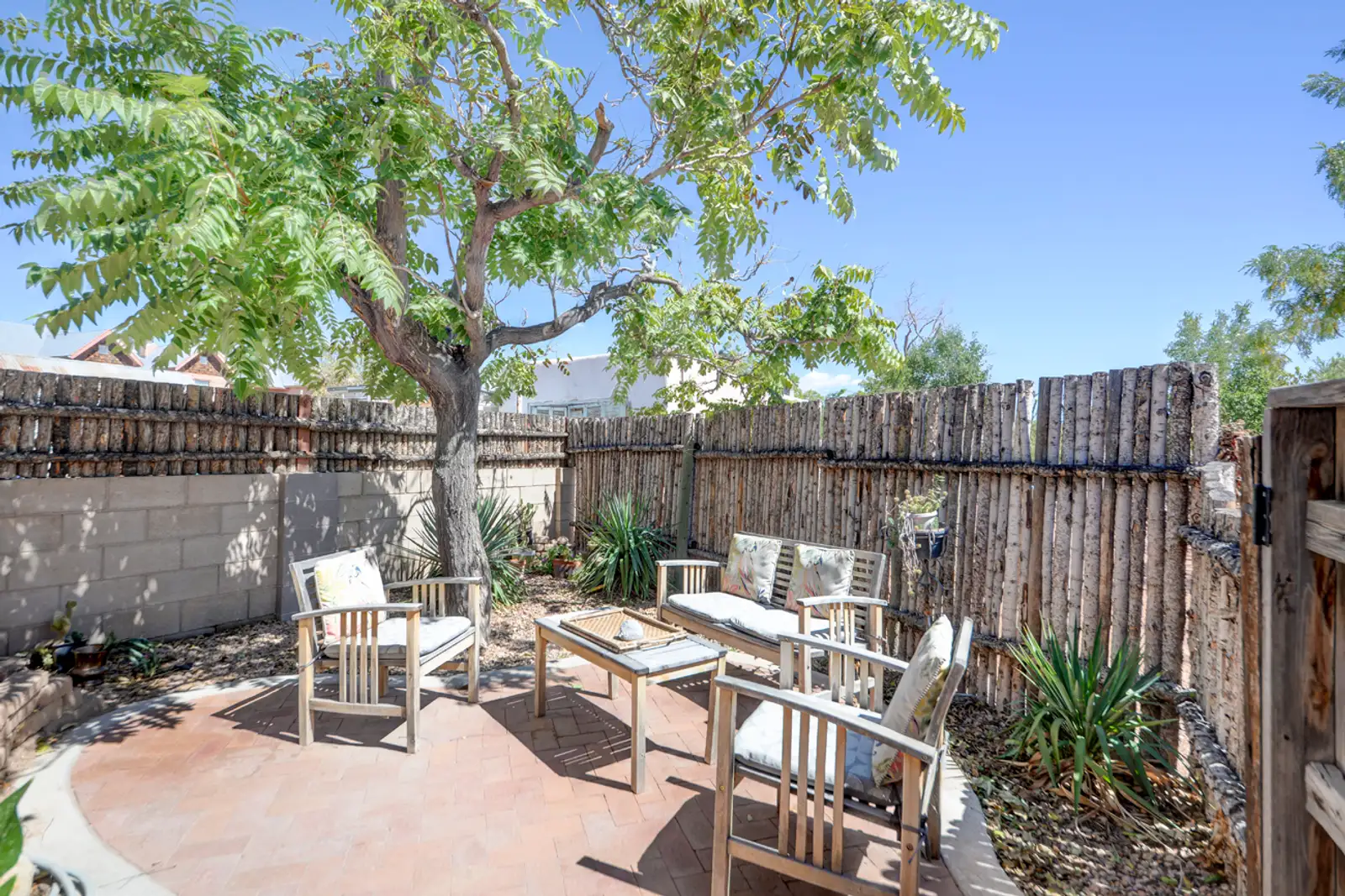 1913 Lomas Blvd NW image 11
