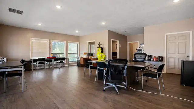 View image 41