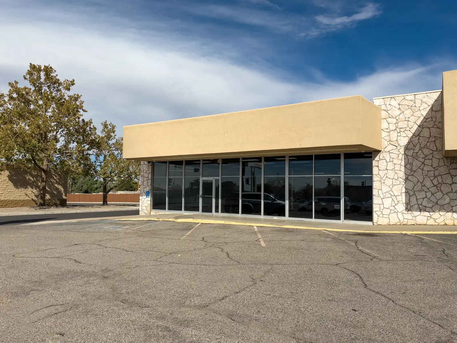 6501 Menaul Blvd NE image 1