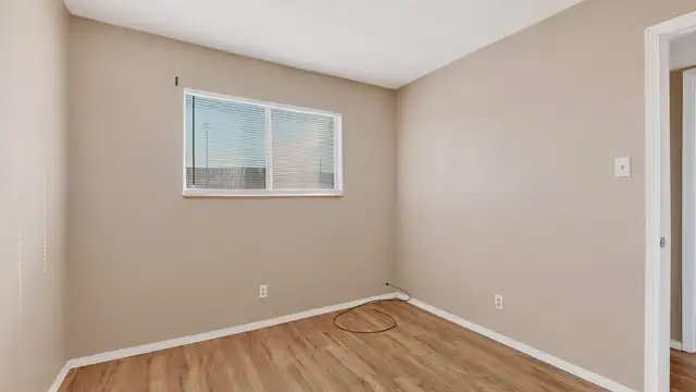 View image 11