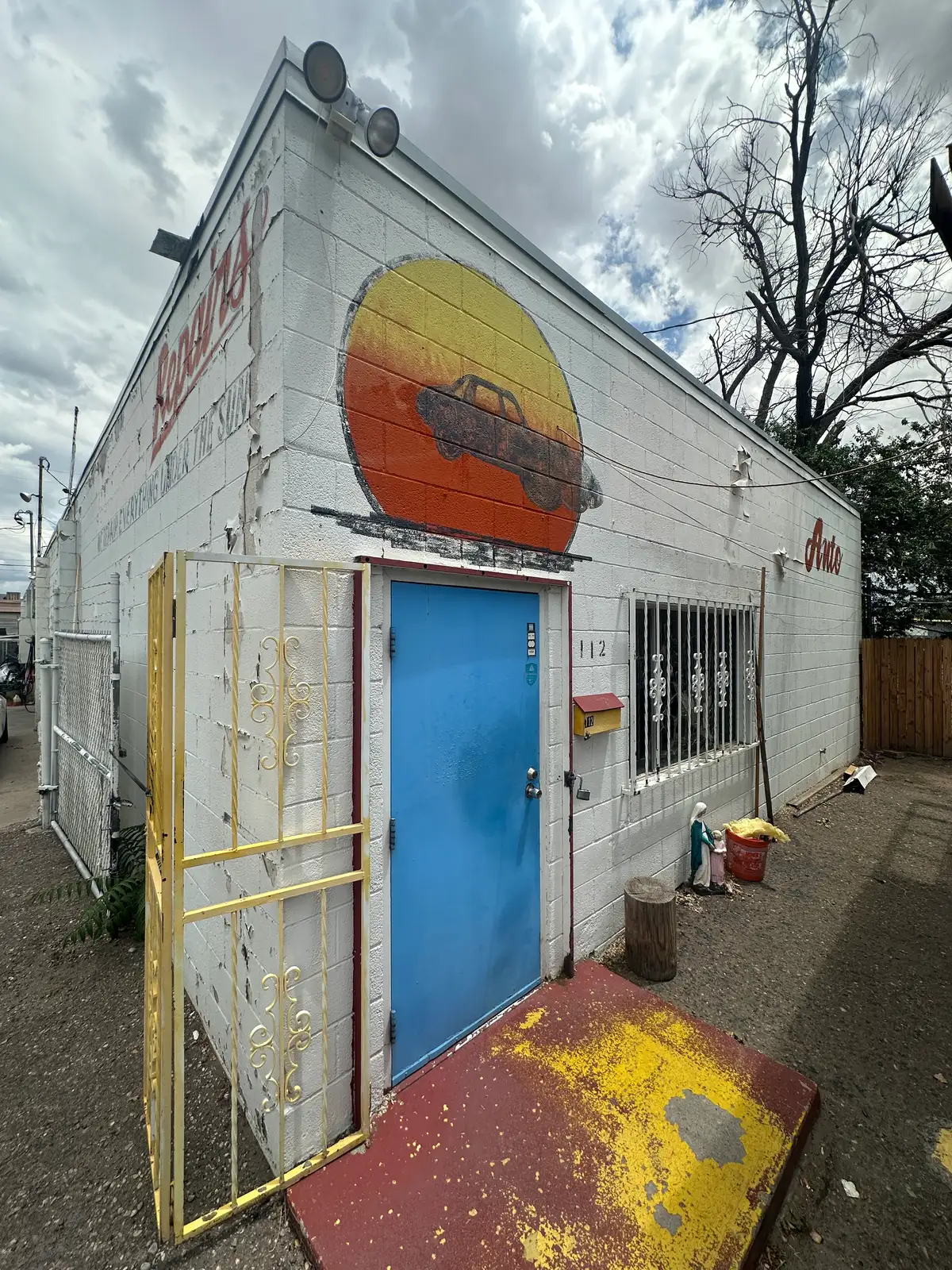 Functional Small-Bay Warehouse with Gated Yard image 11