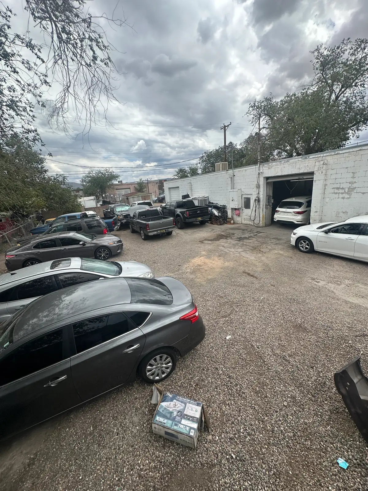 Functional Small-Bay Warehouse with Gated Yard image 28