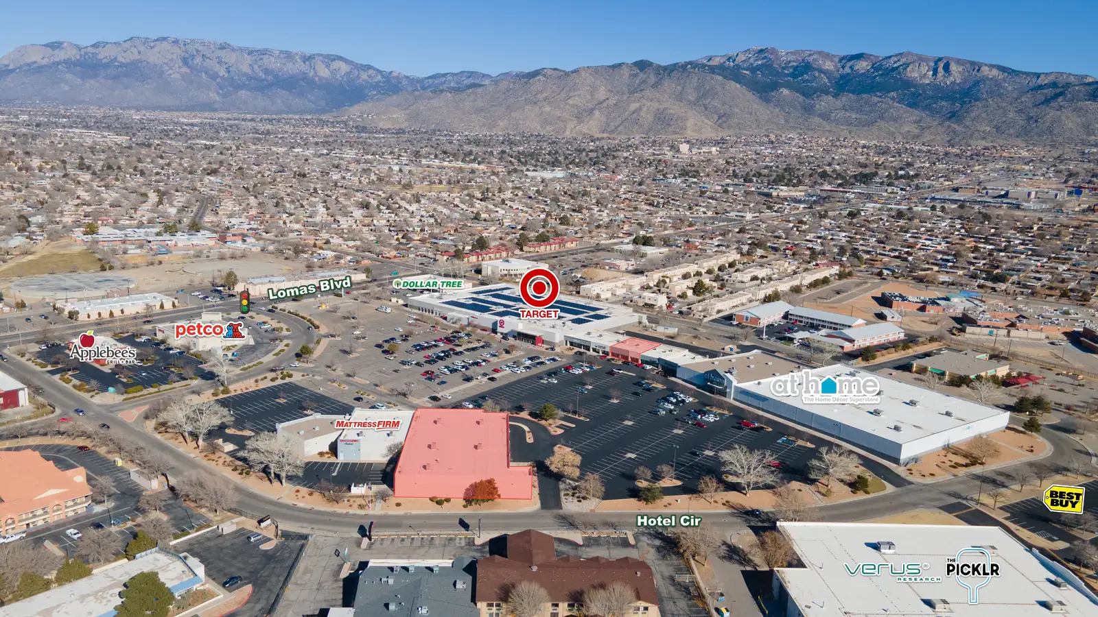 Market Center Crossing image 1