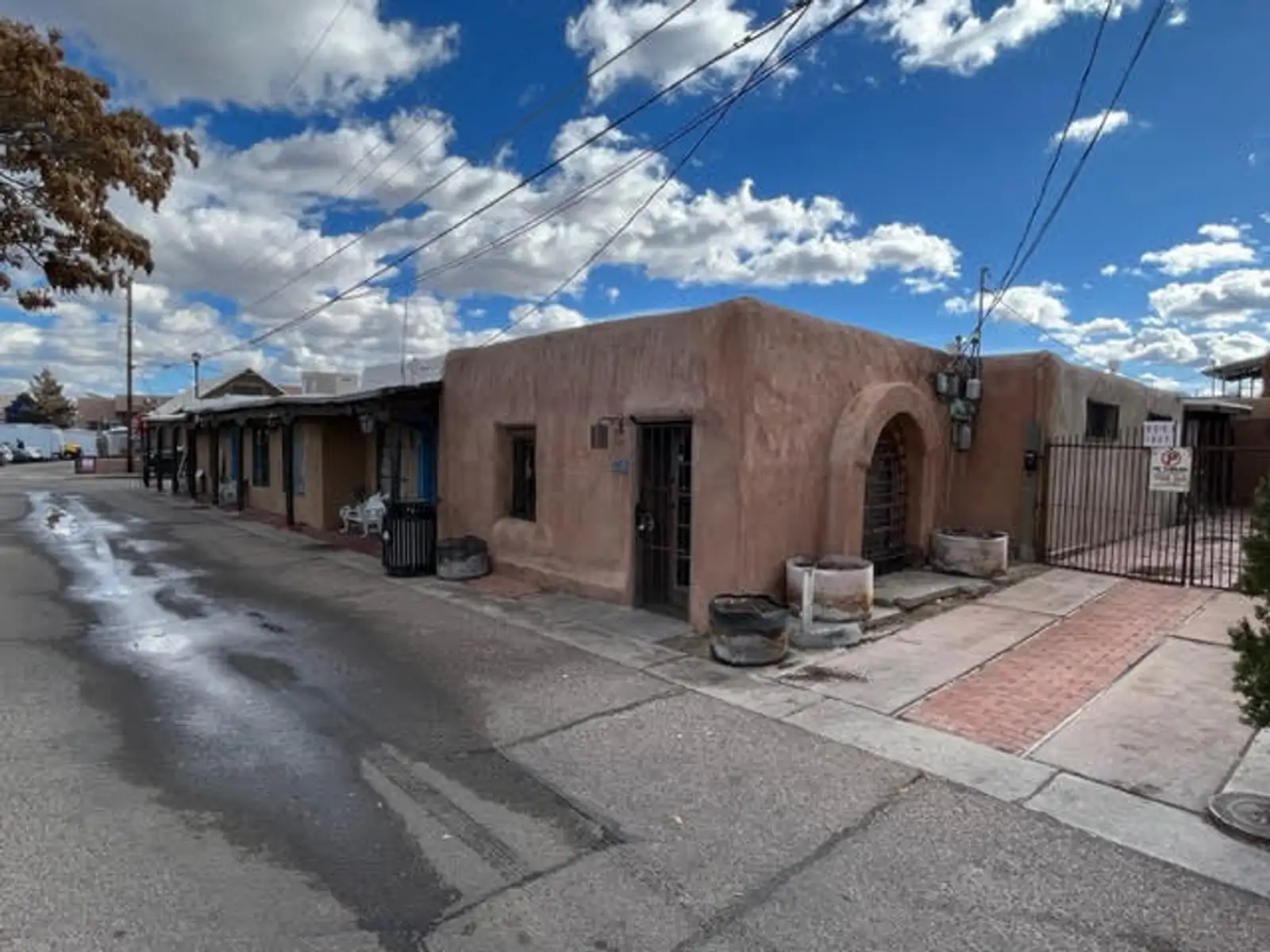 423 San Felipe St NW image 3