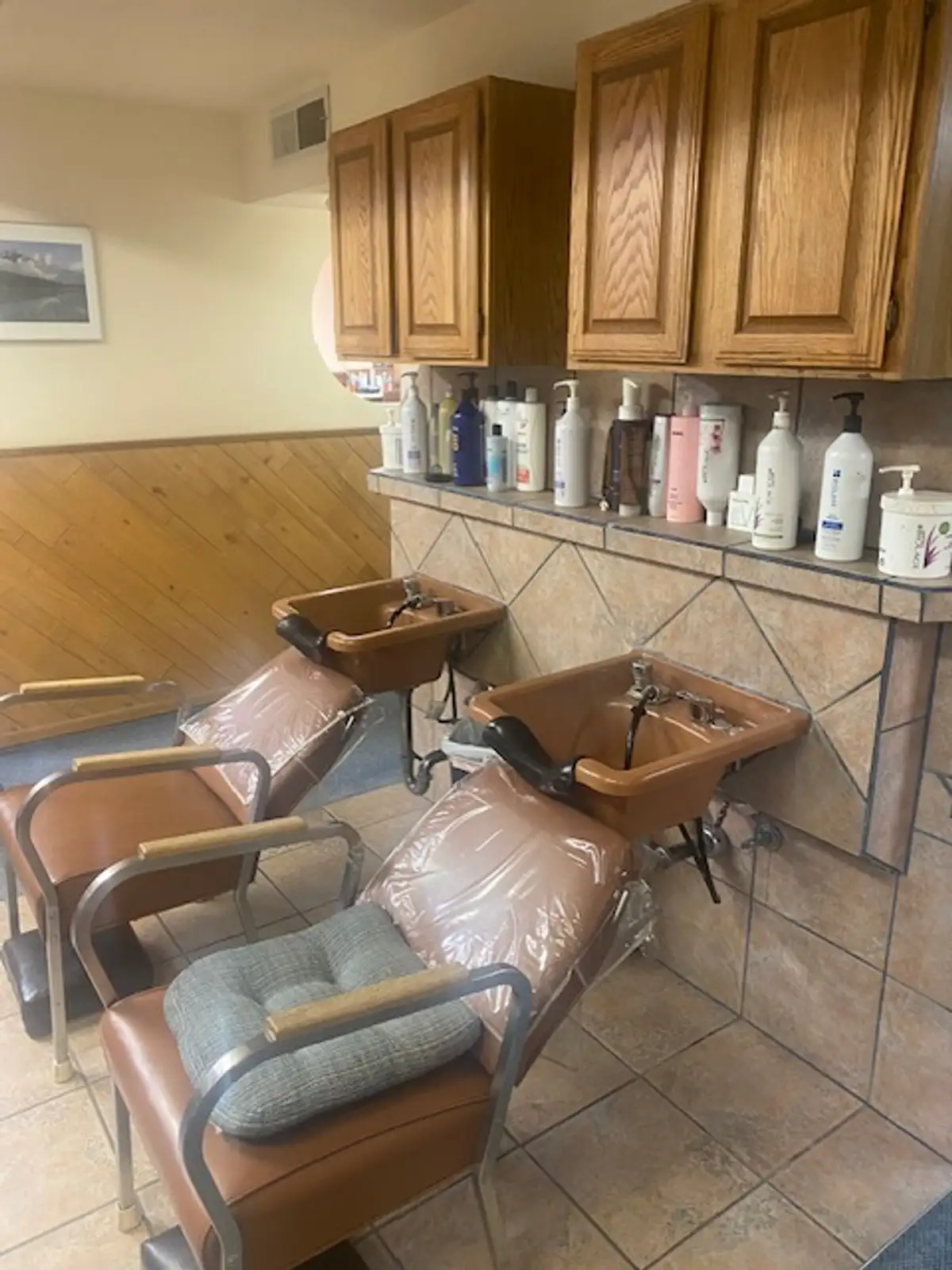 Hair Salon/Former Law Office image 12