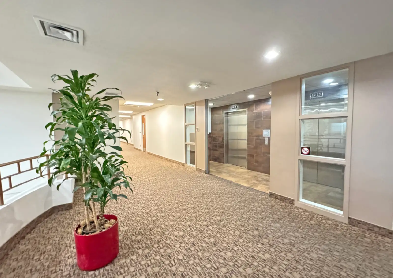 Uptown Professional Office Space image 7