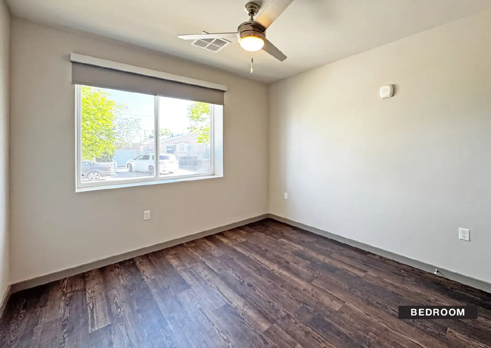 Modern New-Build Live/Work Suites image 10