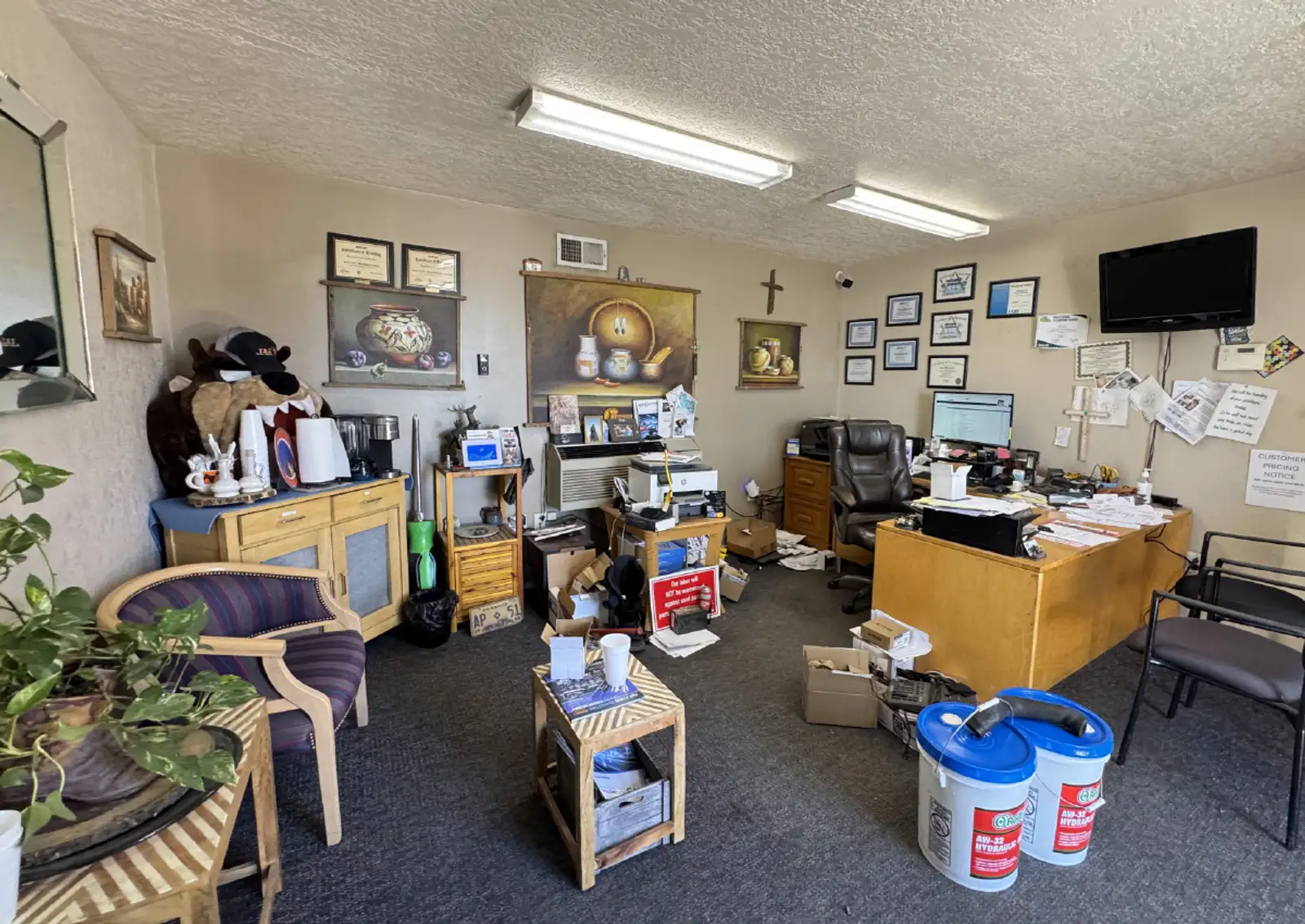 High-Clearance Industrial Shop image 12