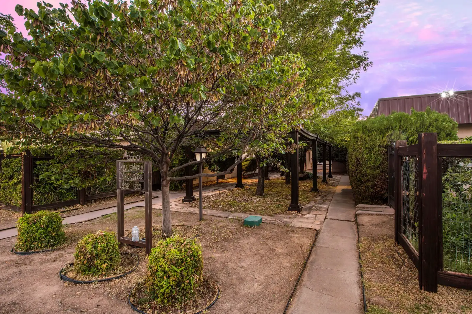533 Valencia Dr SE image 5