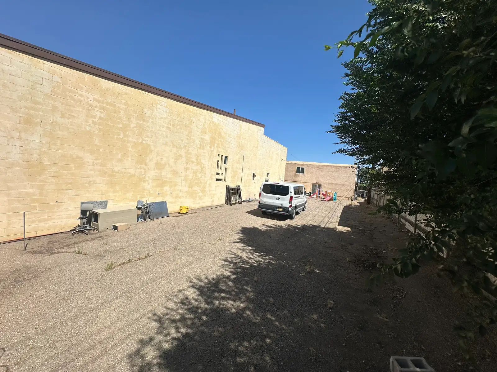 Rare Multi-Use Commercial Campus image 6