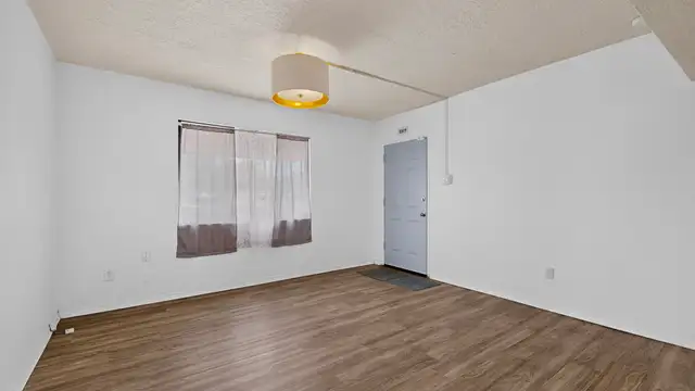 View image 4