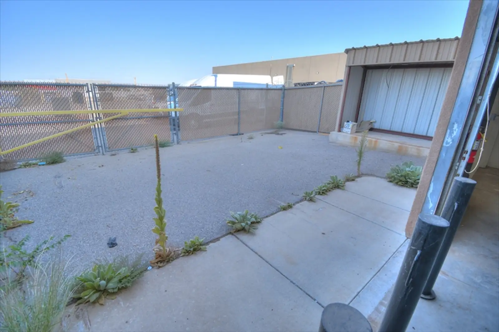 Office/Warehouse image 20