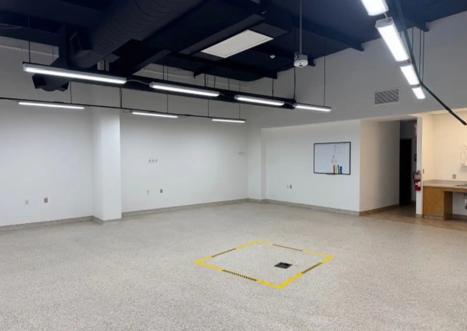 North I-25 Corridor Office/Warehouse image 4