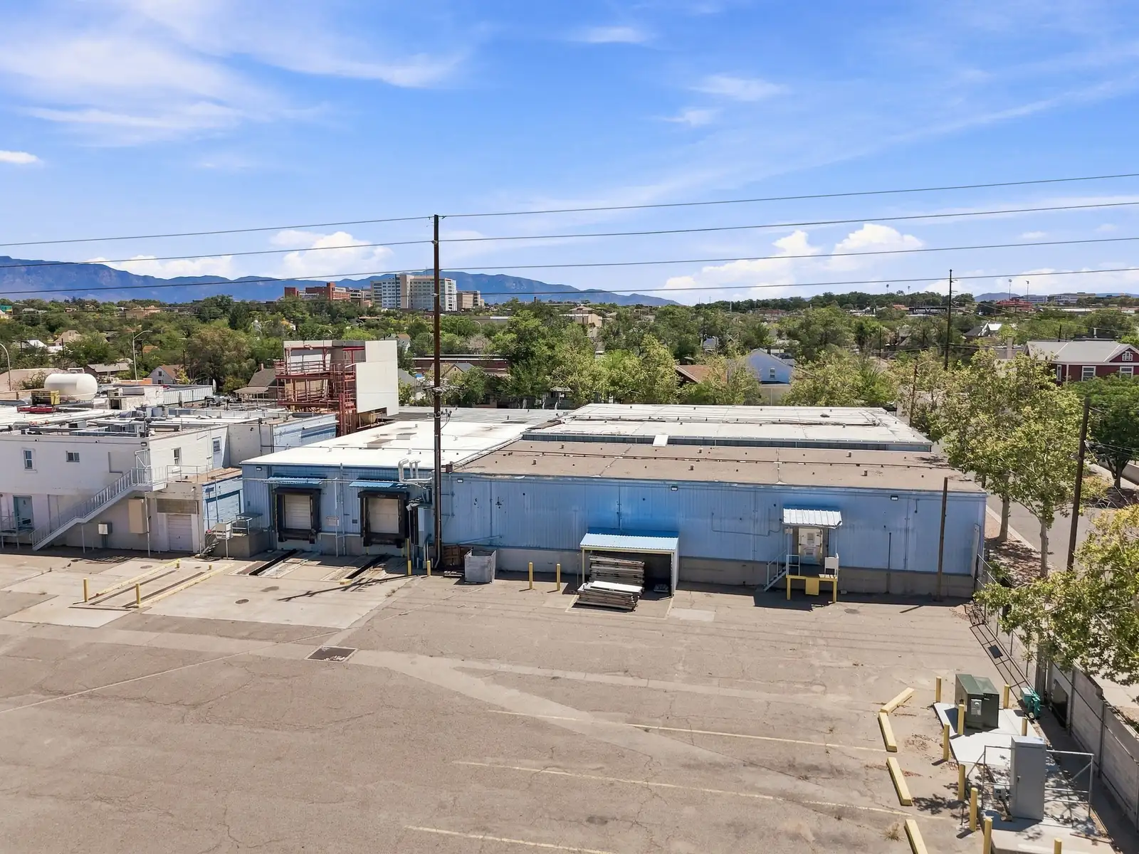 500 & 515 Broadway Blvd SE image 2