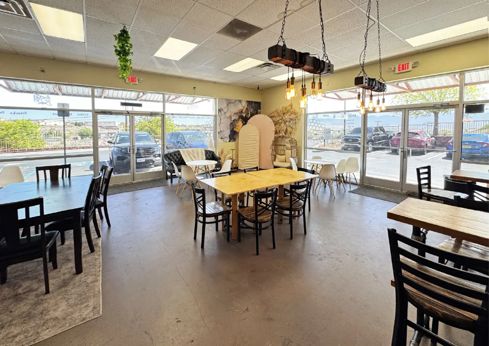 10200 Golf Course Rd NW image 3