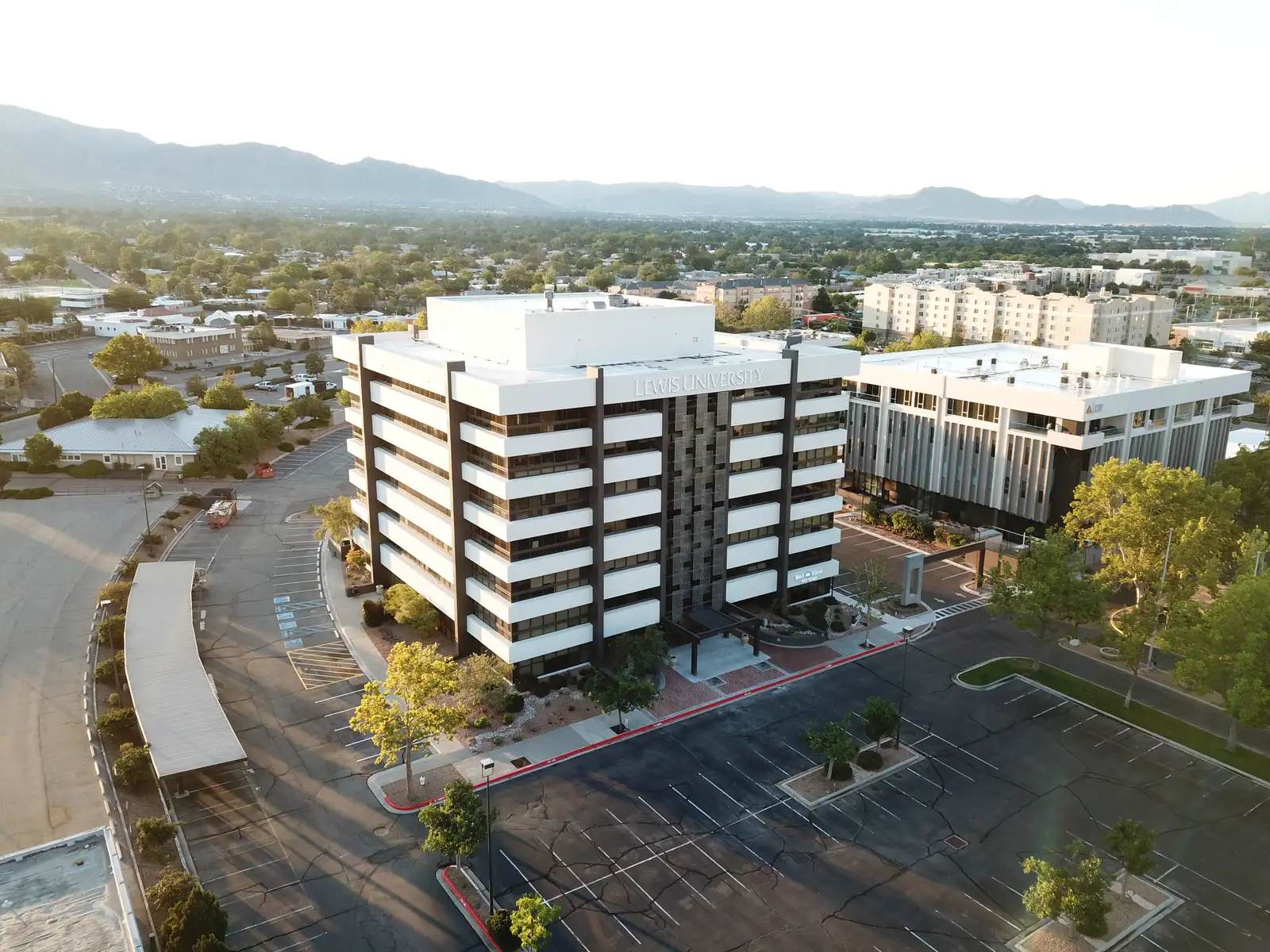 Uptown Tower Sublease Associate