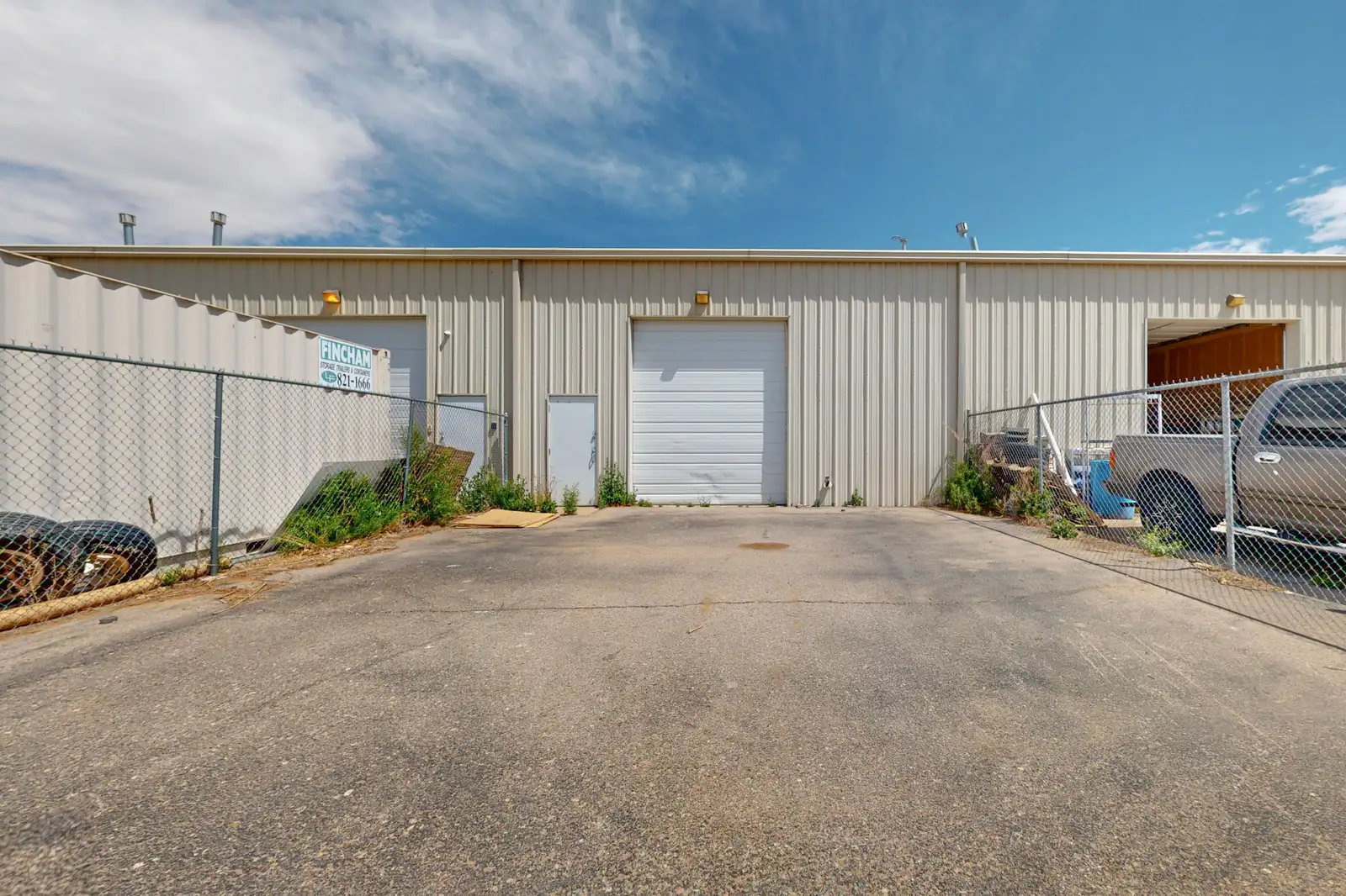 NORTH 125 OFFICE INDUSTRIAL W/ YARD image 27