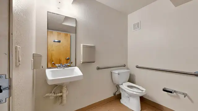 View image 9