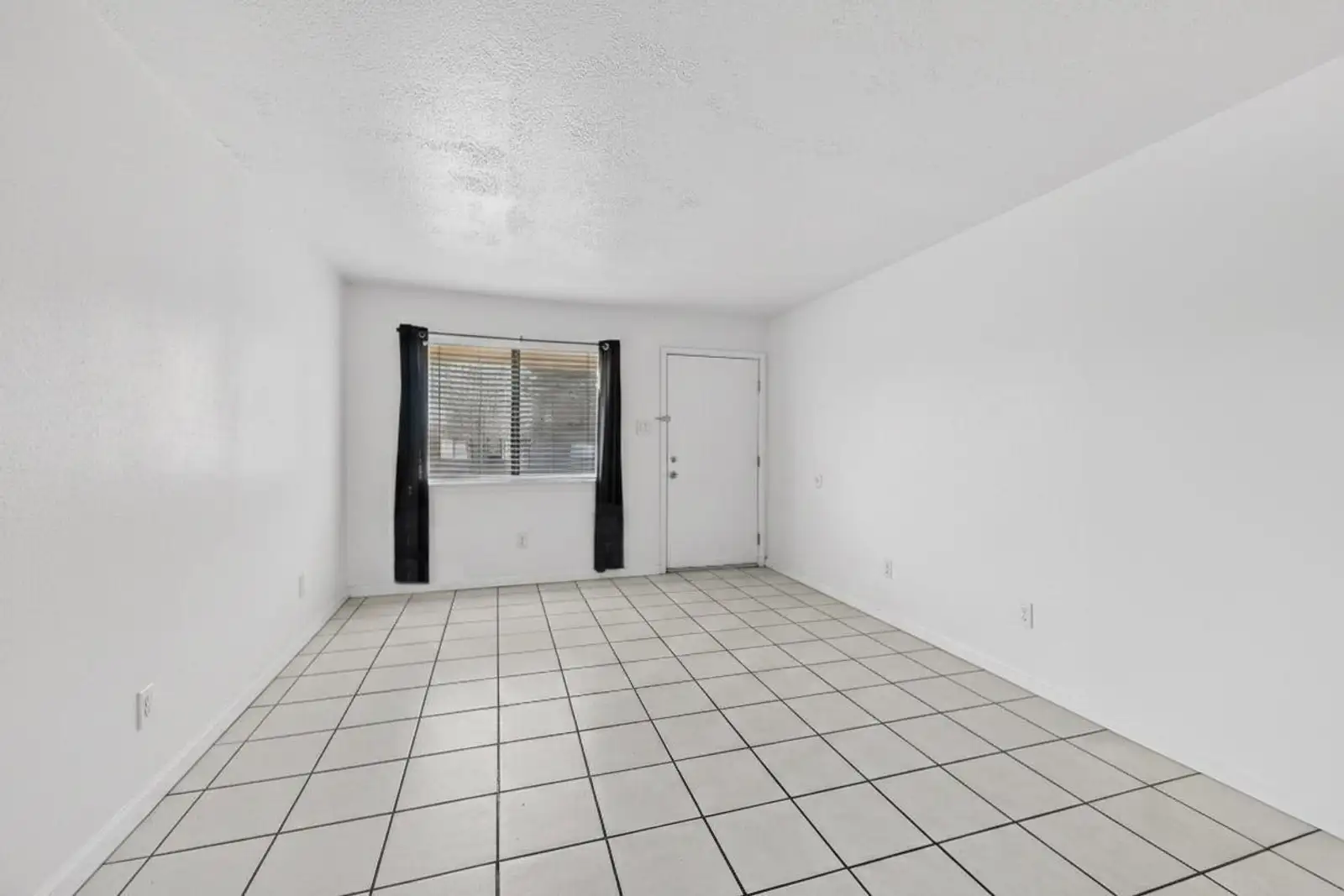 1029 Sage St image 2