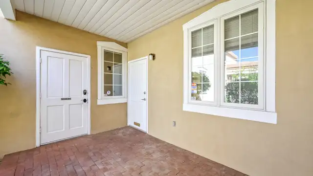 View image 18