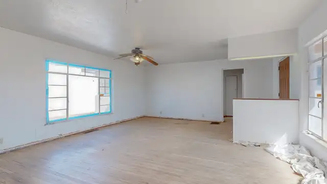 View image 18