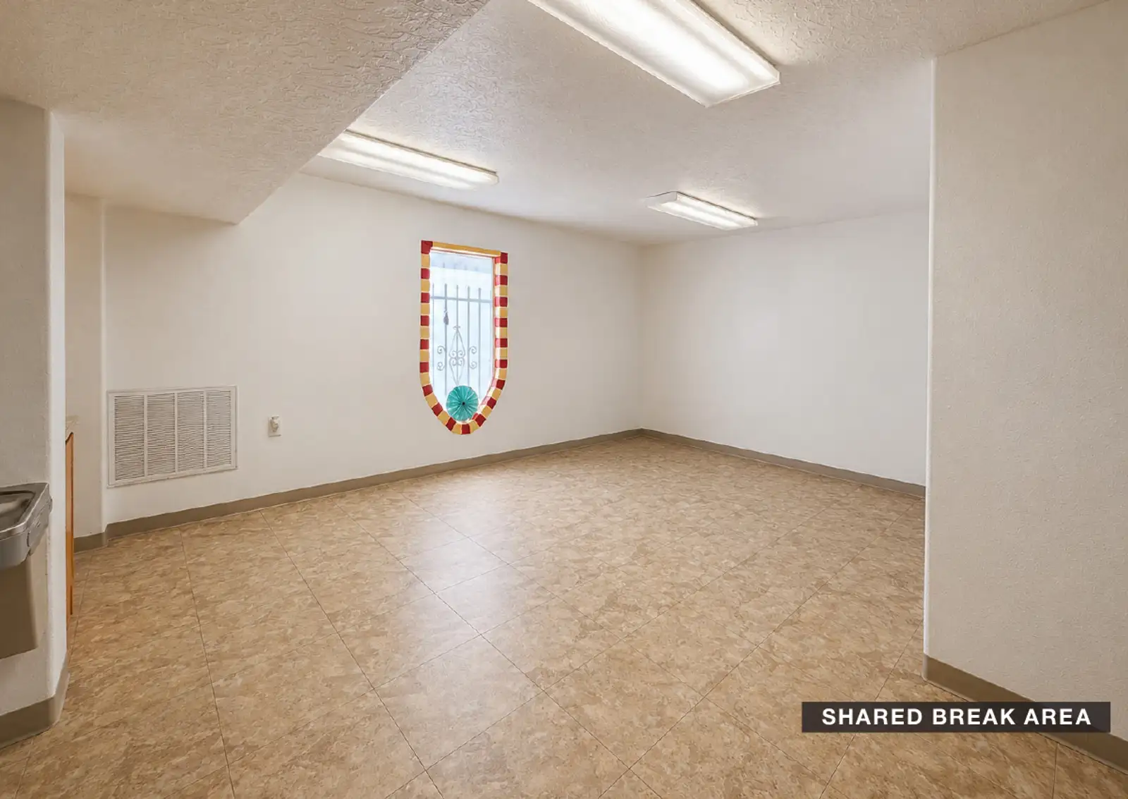 Renovated & Affordable NE Heights Office Suites | NEW HVAC image 8