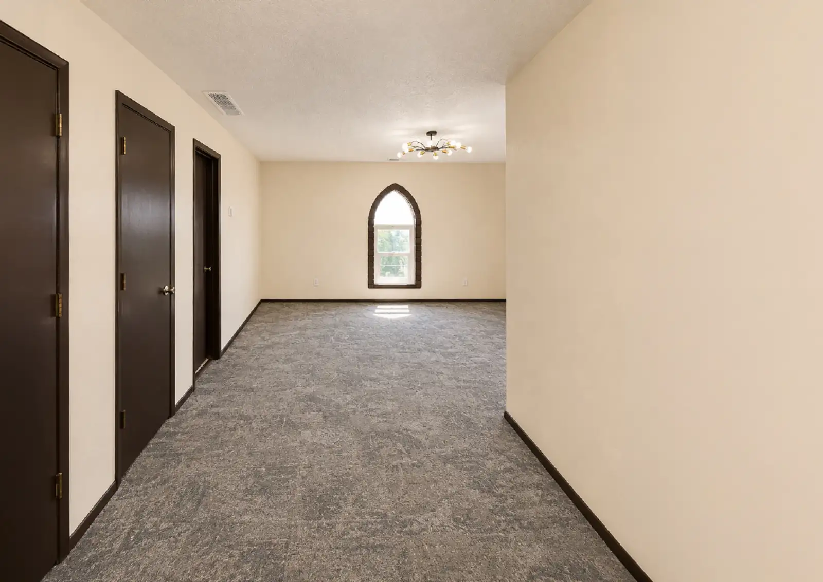 Renovated & Affordable NE Heights Office Suites | NEW HVAC image 9
