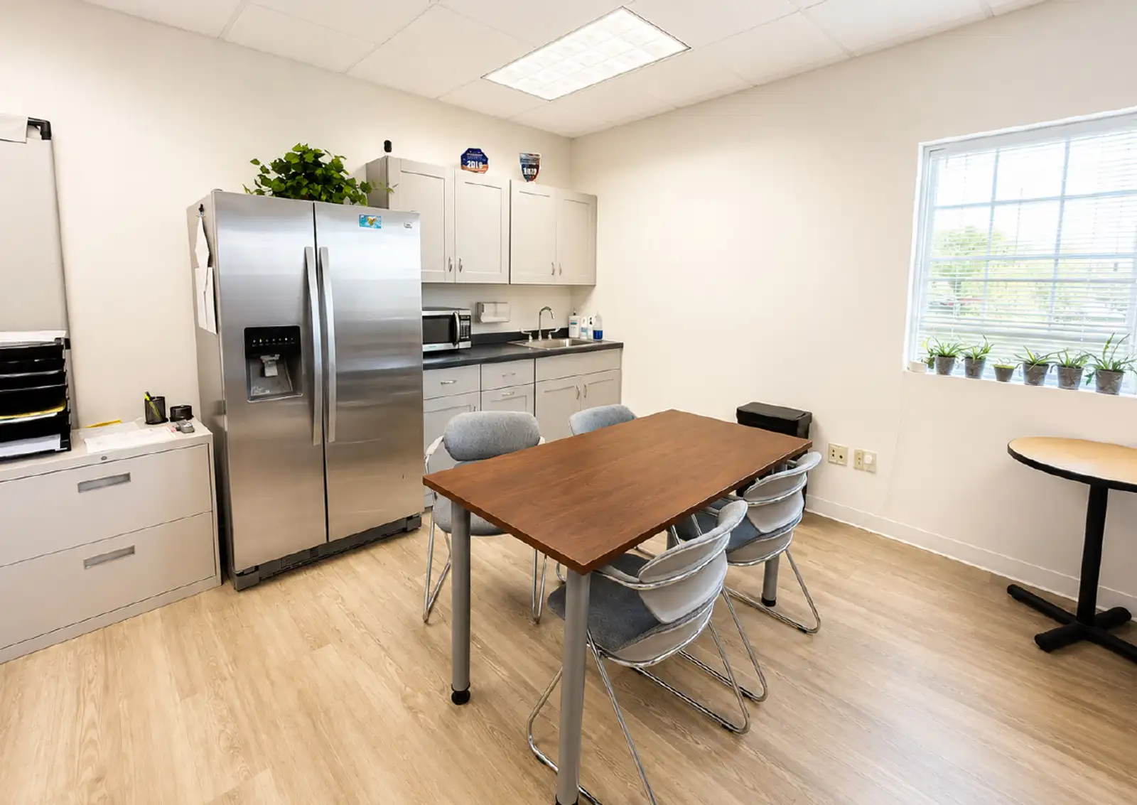 Far NE Heights Professional Office Space image 8