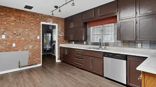 View image 11