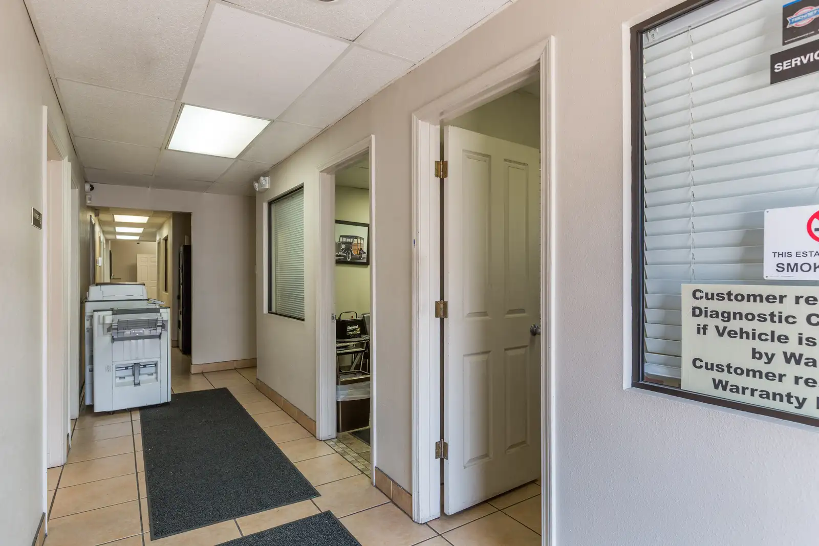 7800 Lomas Blvd NE image 34