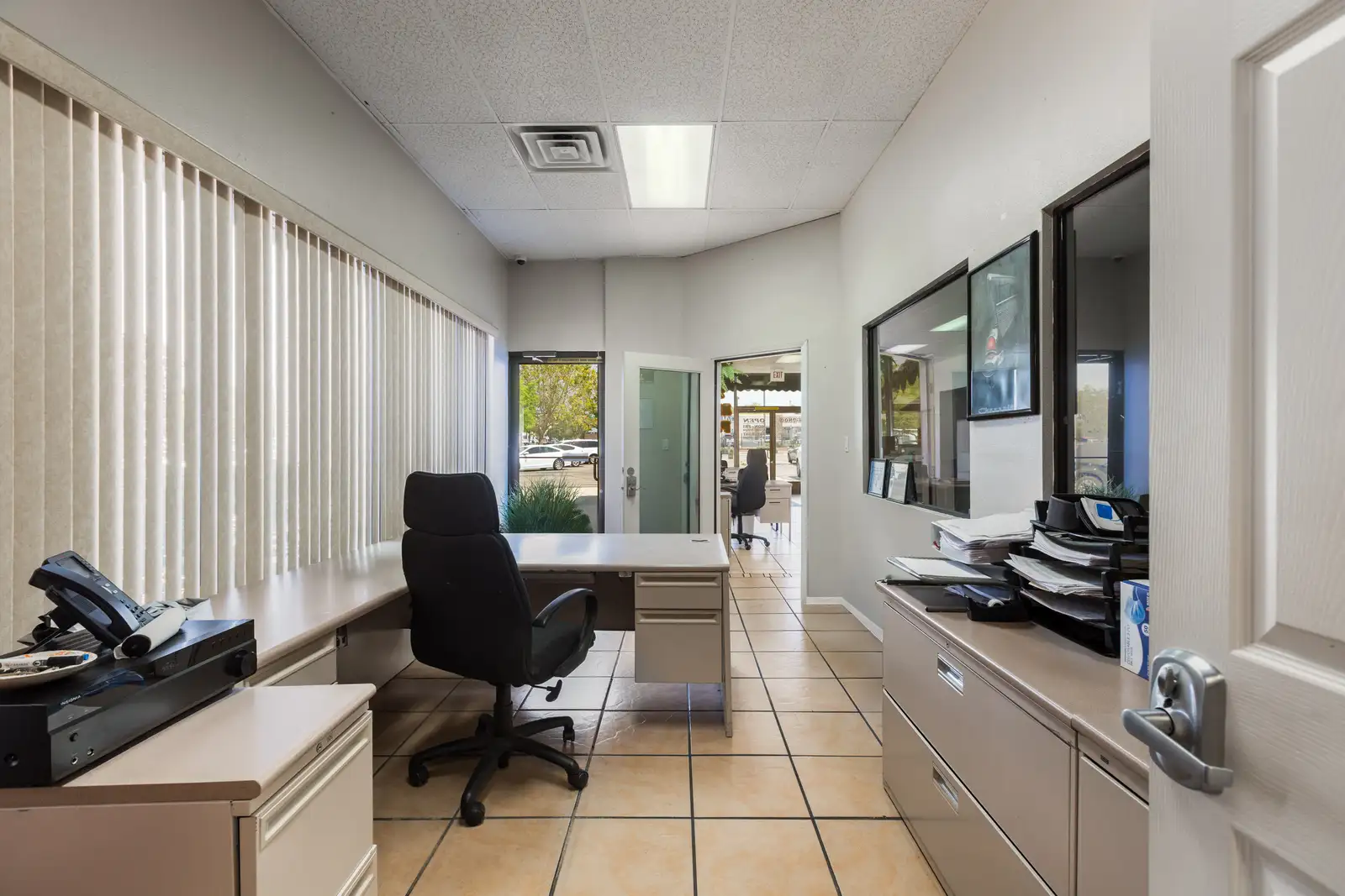 7800 Lomas Blvd NE image 22