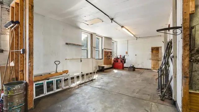 View image 27